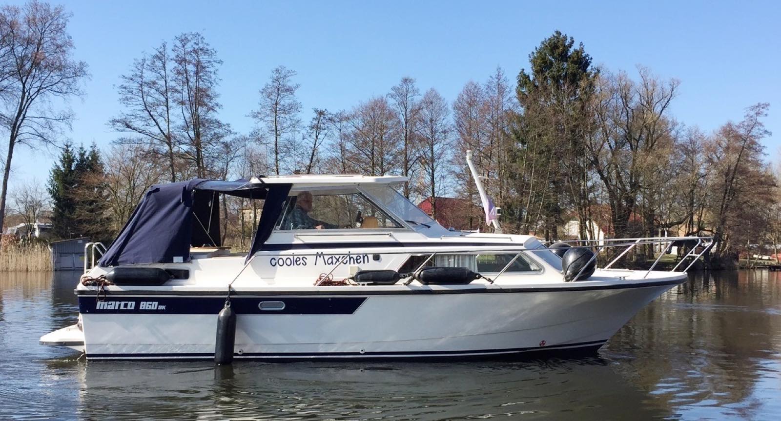 Motoryacht cooles Mäxchen