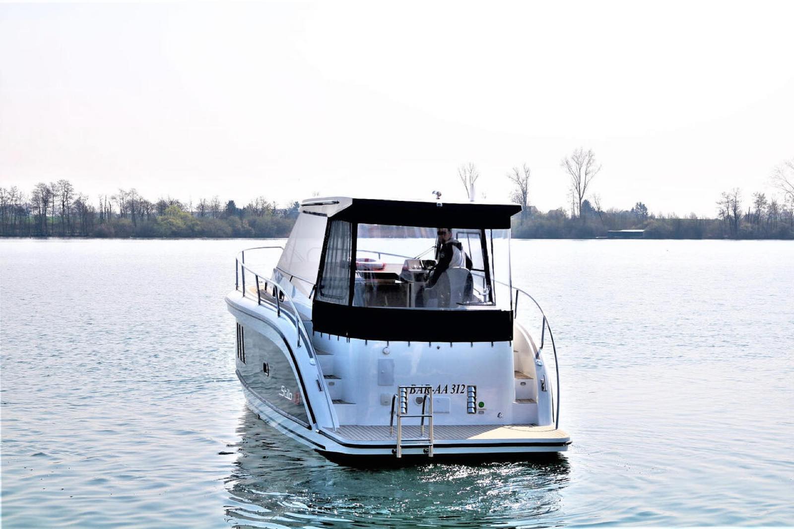Hausboot Sina